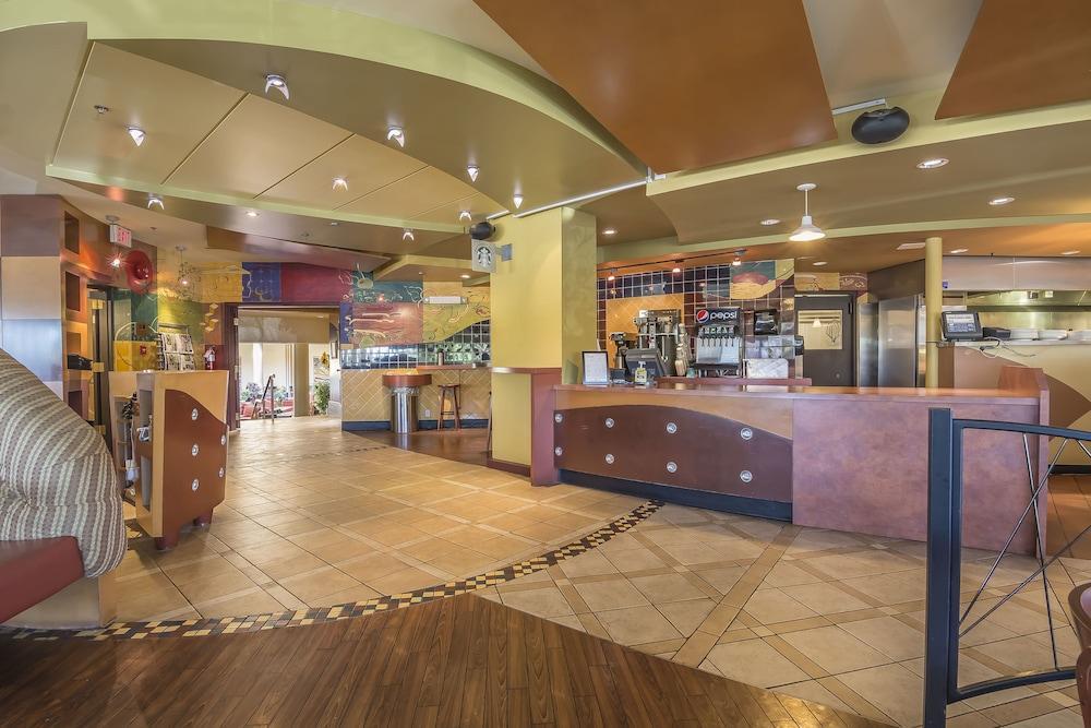 Doubletree By Hilton North Hotel 4*