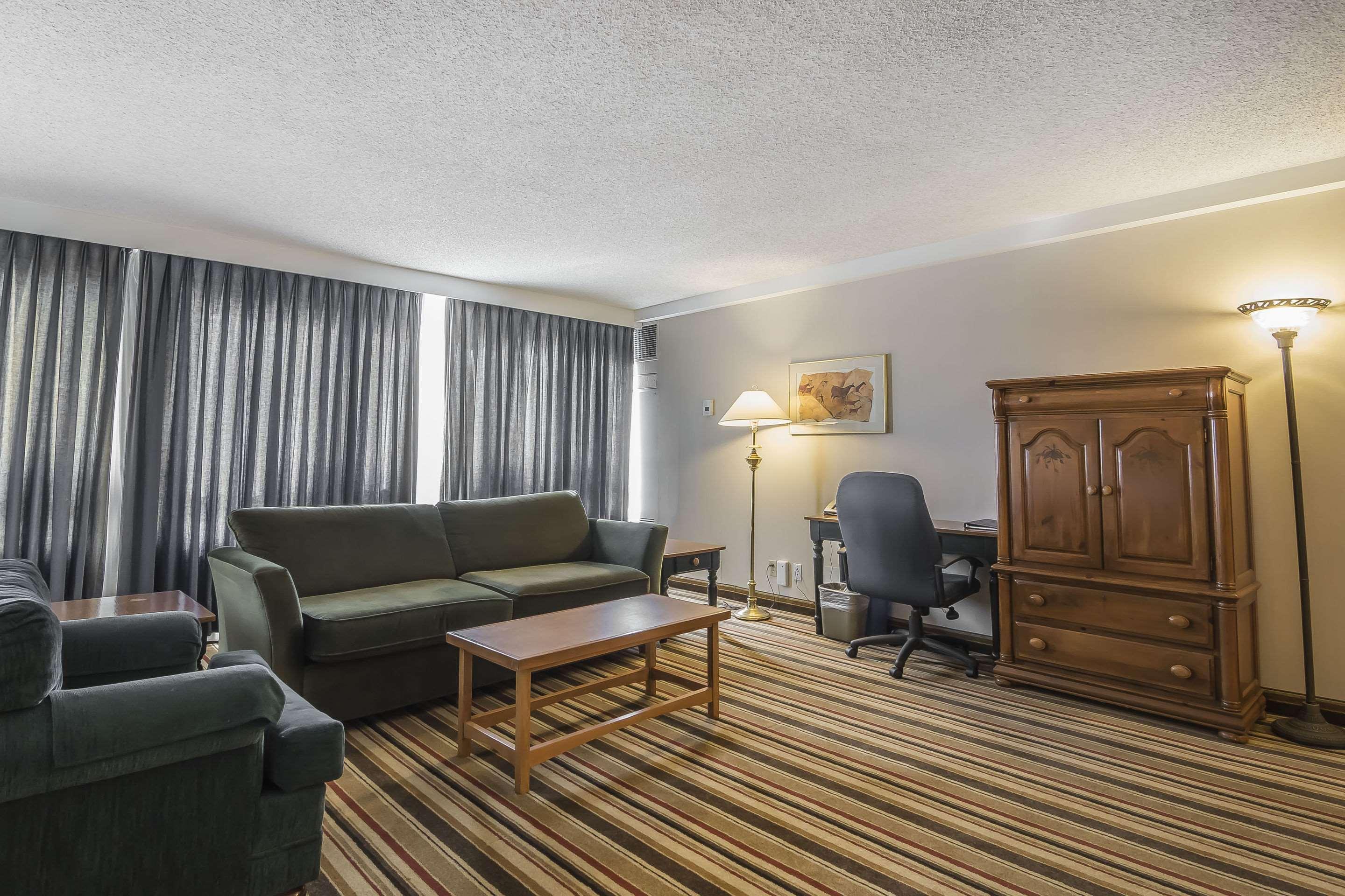 Hotel Doubletree By Hilton North