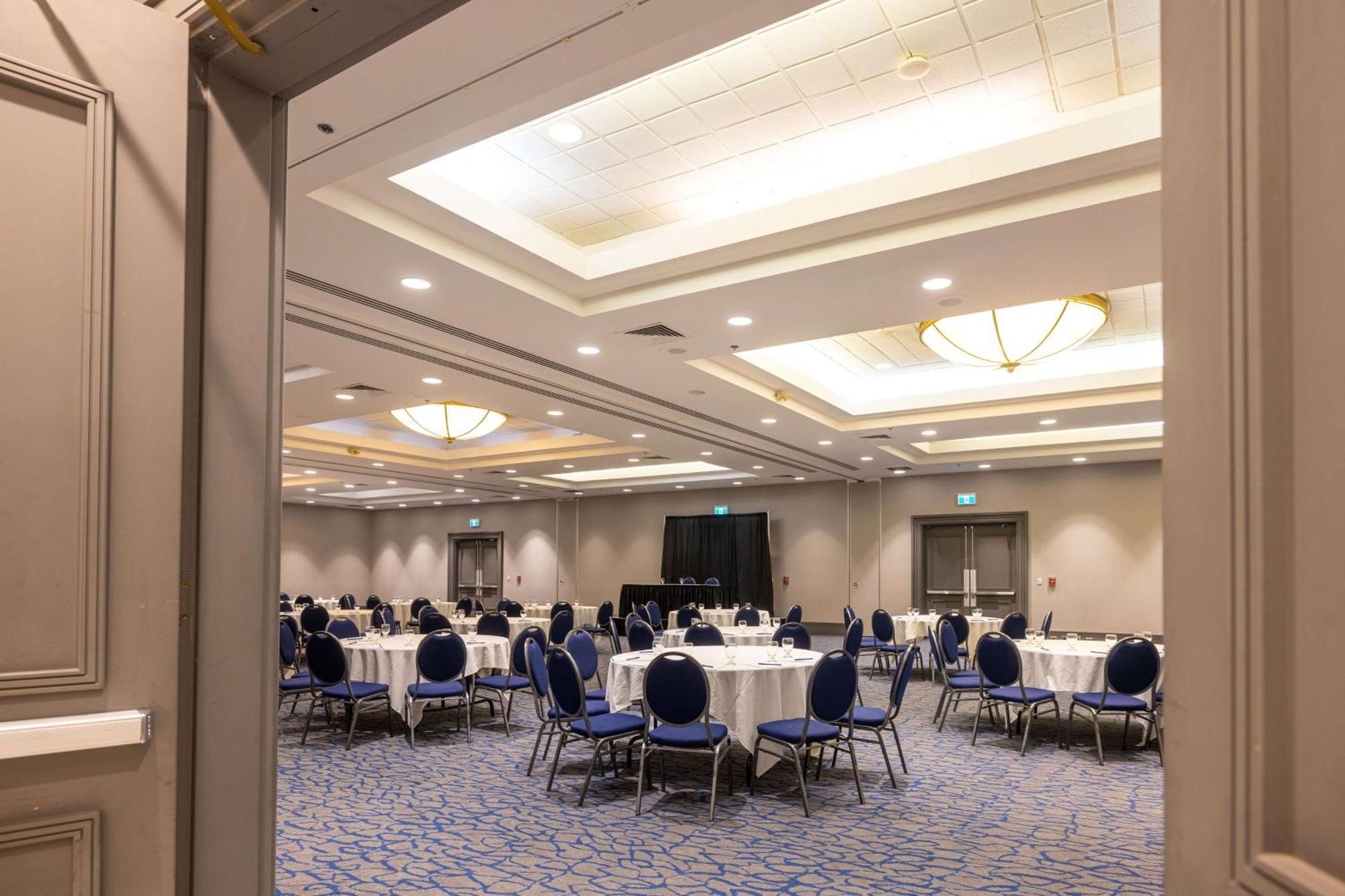 Hotel Doubletree By Hilton North Calgary