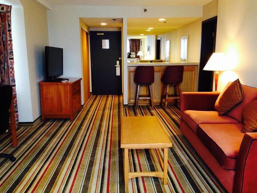 Doubletree By Hilton North Calgary