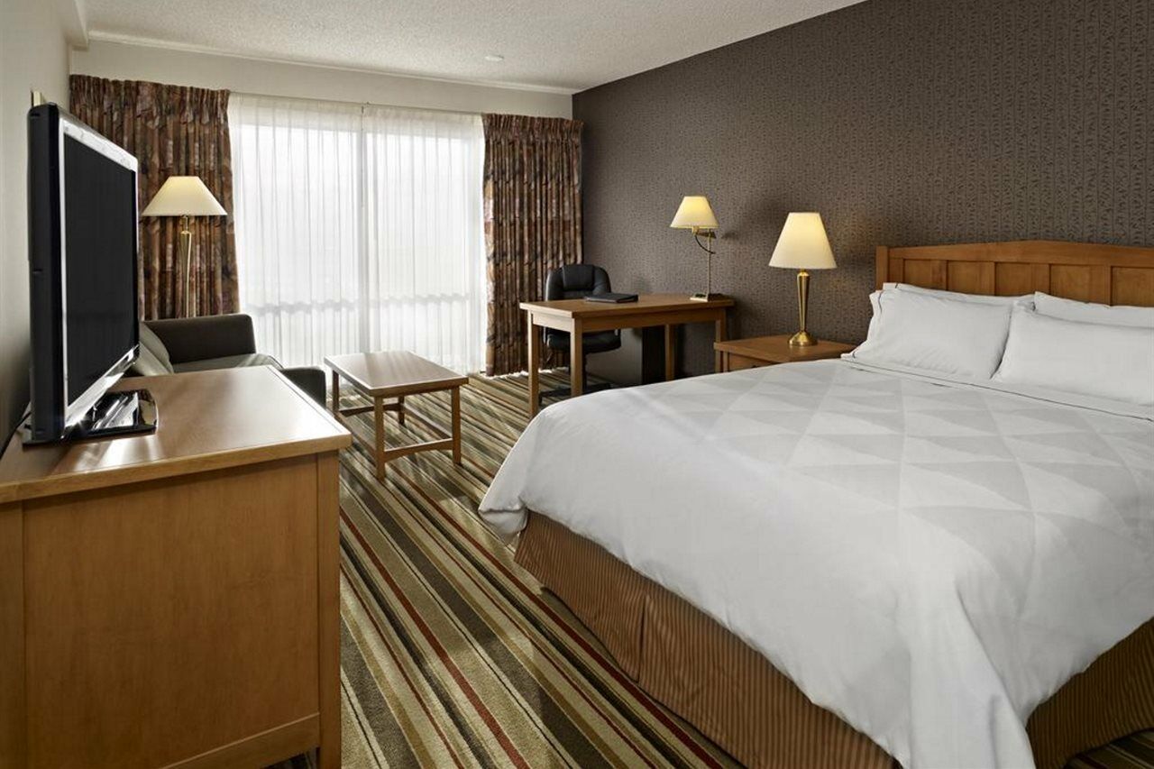 Doubletree By Hilton North Hotel 4*